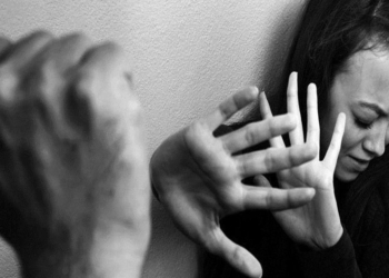 Agredió a su pareja y le quemó la casa: fue detenido