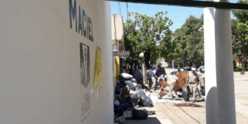 Maciel: empleados comunales bloquearon el ingreso con basura e impedirán la entrada de Marucco