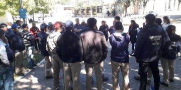 Marucco ingresó a la comuna fuertemente custodiado y comenzó la recolección de residuos