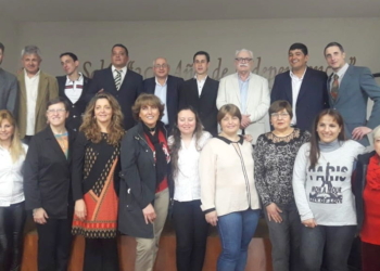 Teatro a la carta en Totoras con la agrupación «Quedémonos aquí» de San Genaro