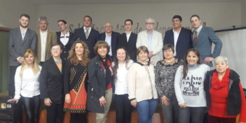 Teatro a la carta en Totoras con la agrupación «Quedémonos aquí» de San Genaro