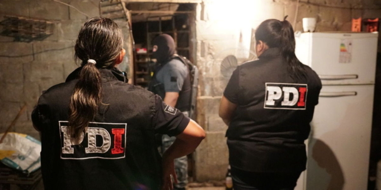 Dos detenidos y secuestro de droga en un allanamiento por tentativa de homicidio