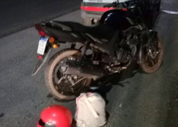 Barrancas: un hombre junto a un menor cayeron de una moto en autopista
