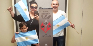 Una timbuense votó en Miami y aseguró que fue «histórico y emocionante»