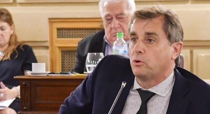 Capitani duro con el presupuesto: «Es una situación grave»