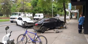 Impactante choque en San Lorenzo: una joven herida