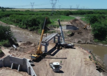 Fotos: así avanza el nuevo puente ferroviario sobre el Río Carcarañá