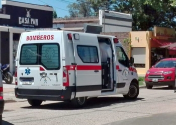 Una sobadora aprisionó la mano de un trabajador que debió ser rescatado