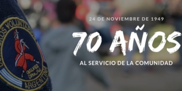 Bomberos de Gálvez festejan sus 70 años con toque de sirena, acto y desfile de móviles