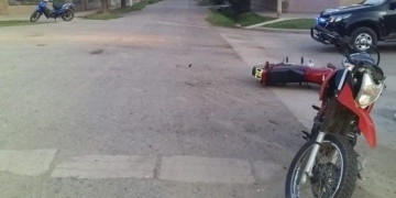 Cayó de su moto y sufrió traumatismo de cráneo