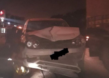 Fuerte choque en Ruta 11: pick up impactó contra un camión