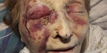 Imputaron y liberaron a la empleada que atacó a una abuela