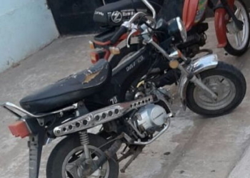 Abrieron la reja de una casa y robaron una moto en San Genaro