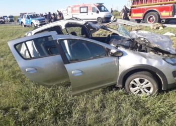 Monje: grave vuelco en autopista con dos personas atrapadas