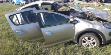 Monje: grave vuelco en autopista con dos personas atrapadas