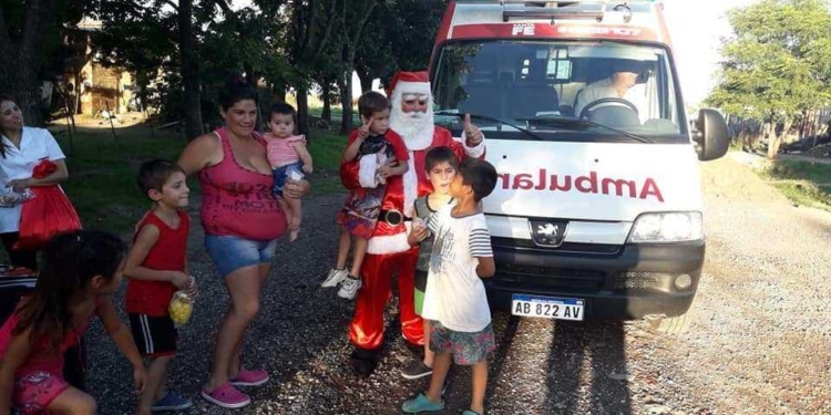 Papá Noel vuelve a Maciel de la mano del Samco local