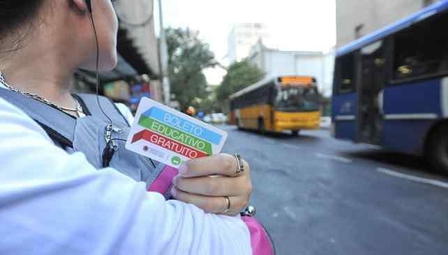 Boleto educativo gratuito: «También lo pensamos para los docentes»