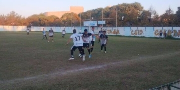 Violencia en la Liga Sanlorencina: subcomisario de Timbúes terminó herido