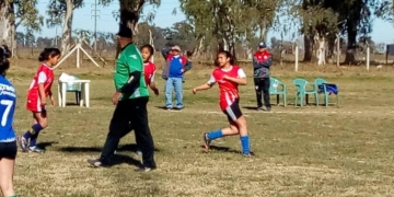 Torneo relámpago solidario de fútbol femenino en San Genaro