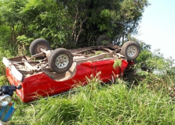 Un vecino de Barrancas volcó con su camioneta en Ruta 11