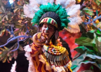 Monje prepara sus carnavales con show en vivo, comparsas y disfraces