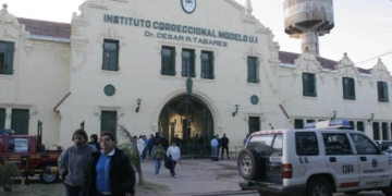 Dos mujeres a los golpes tras visitar familiares en la cárcel de Coronda