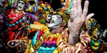 Convocan a jóvenes para formar parte de la comparsa de Monje