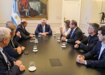 Perotti y Alberto Fernández firmaron un convenio para coordinar acciones en seguridad