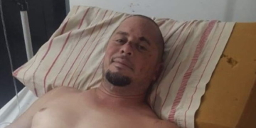 El hombre que cayó de la barranca se recupera y ya pasó a sala común