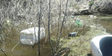 Denuncian la presencia de bidones contaminantes en el Arroyo Monje y el Río Coronda