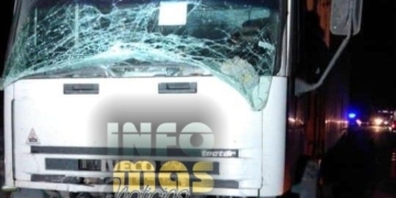 Tres camiones chocaron en cadena en Ruta 34 y uno quedó sobre la vía