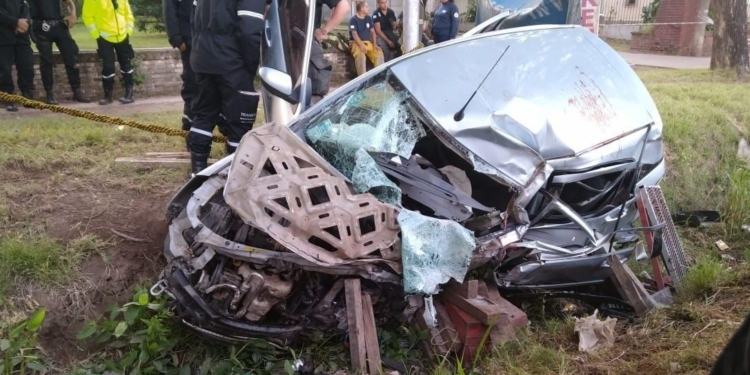 Un joven falleció en un terrible accidente sobre Ruta 11