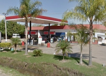 Tres delincuentes asaltaron dos estaciones de servicio