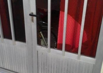 Robó un portón y escapó caminando: fue detenido