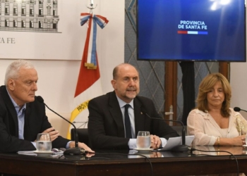 Santa Fe pagará un bono extra al personal afectado a la emergencia