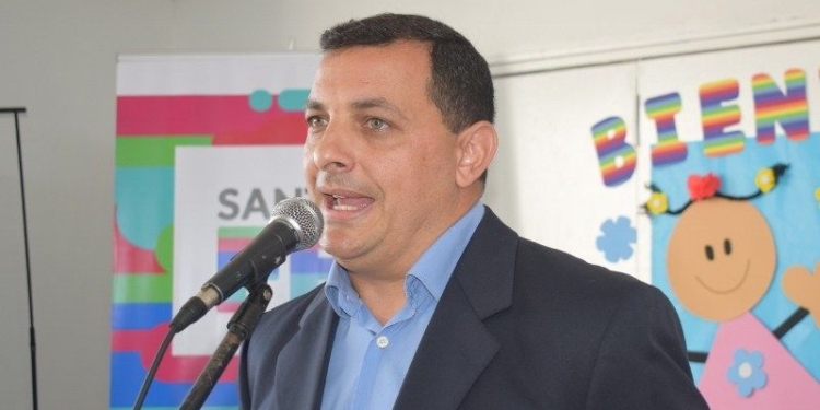 El presidente de Serodino donará la mitad de su sueldo para ayudar a sus vecinos