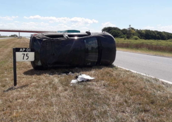 Milagroso vuelco de dos jóvenes en Barrancas