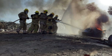 Bomberos de Barrancas sumaron a los de Maciel para una práctica de fuego