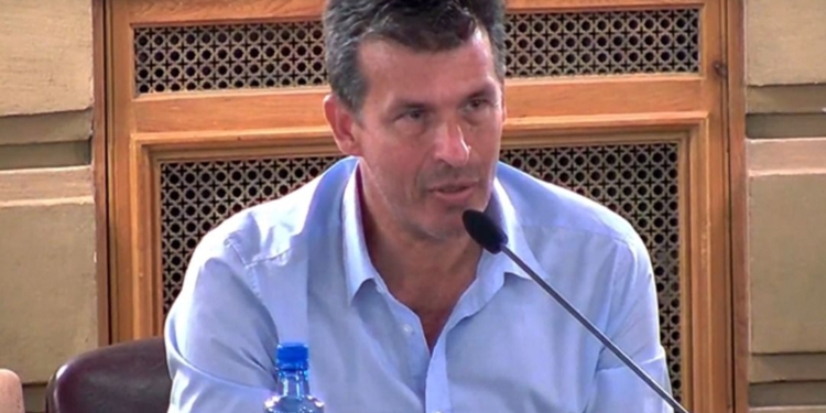 El Senador Diana donará la totalidad de su sueldo por tres meses