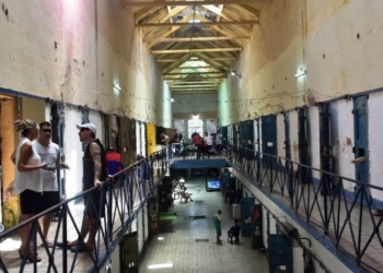 Un preso de la cárcel de Coronda hospitalizado por varias heridas punzantes