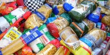 Colecta de alimentos y elementos de higiene en Maciel para quienes más necesiten