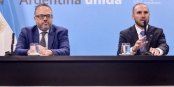 Entregarán 10 mil pesos a monotributistas y trabajadores informales