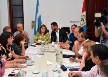 Tras la nueva oferta del gobierno, los docentes ratificaron un nuevo paro