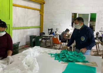 Serodino comenzó a fabricar sus propios barbijos