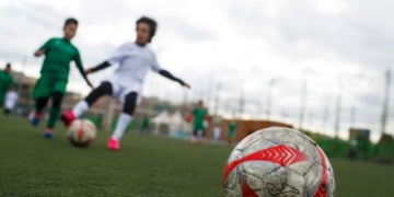 Como medida de seguridad, ligas de fútbol y básquet fueron suspendidas