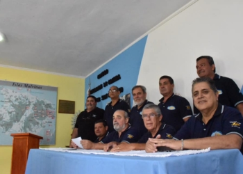 Ex combatientes de Malvinas invitan a embanderar las casas y cantar el himno