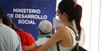 Acreditarán un refuerzo económico a través de la tarjeta AlimentAR