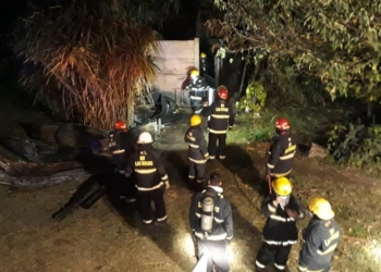Un incendio destruyó por completo otra vivienda