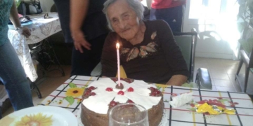 Catalina cumplió 100 años en plena cuarentena y espera a su primer tataranieto