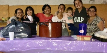 El comedor de San Genaro crece en demanda, en solidaridad y busca un espacio físico